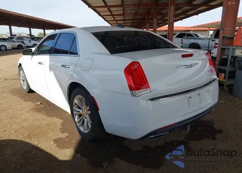 2017 Chrysler 300C z USA, uszkodzony, nr VIN 2C3CCAEG5HH566487